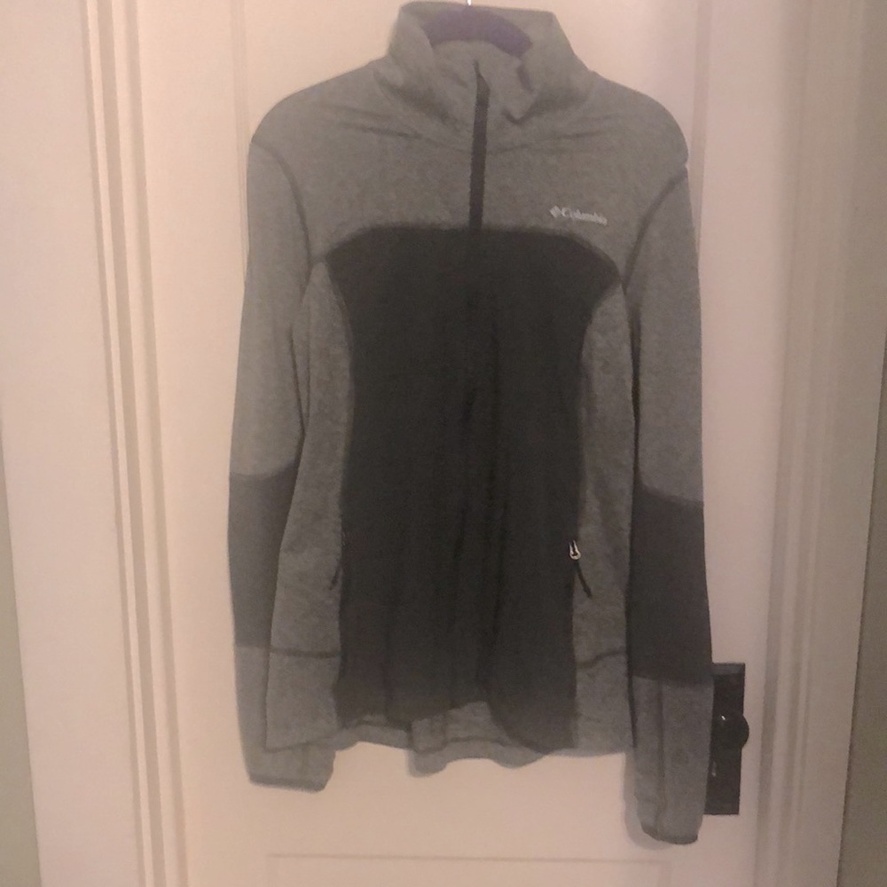 Basically new, worn once Columbia light weight zip up